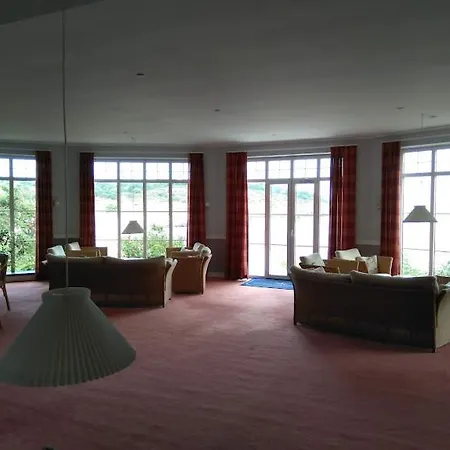 By The - Great Facilities And Consumption Included Apartman *