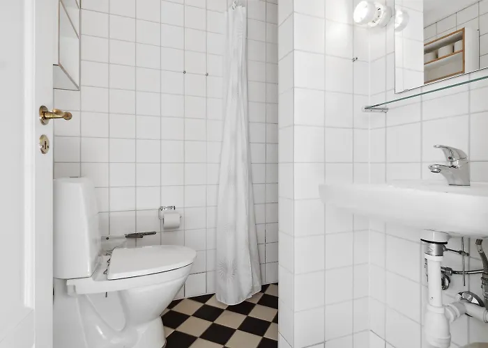 By The - Great Facilities And Consumption Included *