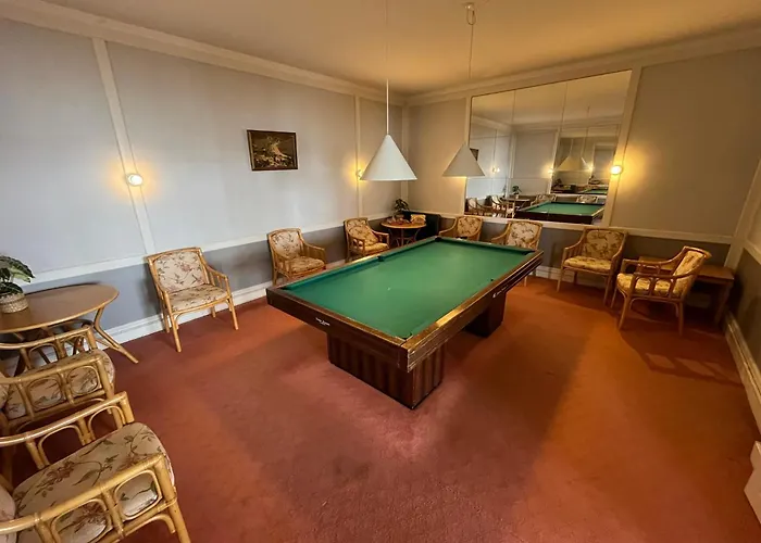 By The - Great Facilities And Consumption Included Apartment *